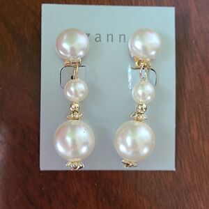Vintage Cezanne  Drop Pearl Clip On Earrings